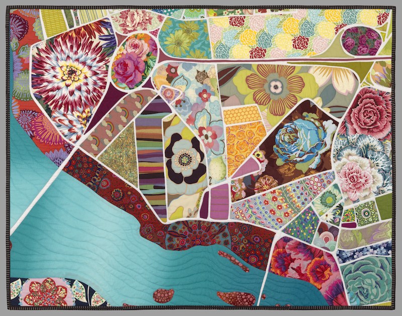 timna-tarr-_-roses-in-the-rotary-_-map-quilt-_-art-quilt-_-south-hadley-_-massachusetts-800x629